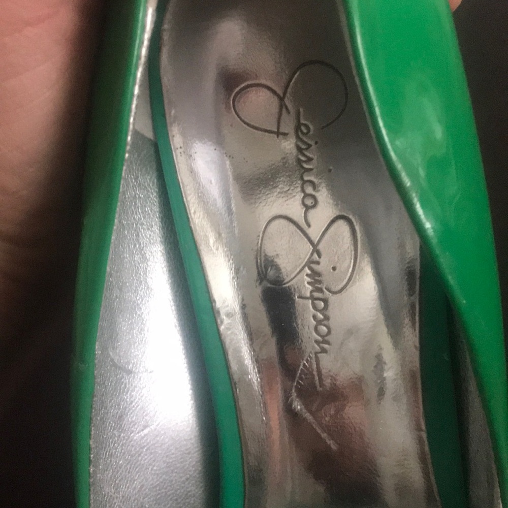 Heels - Picture 3 of 3